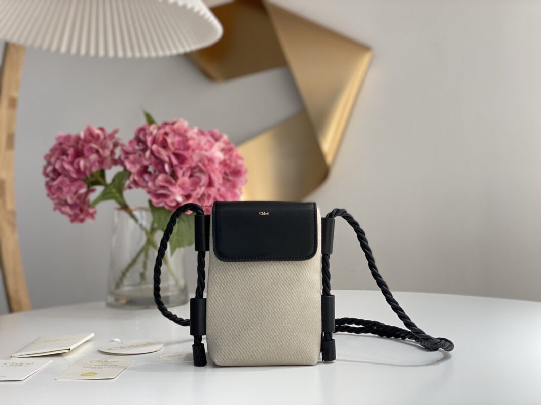 Chloe Key Phone Bag