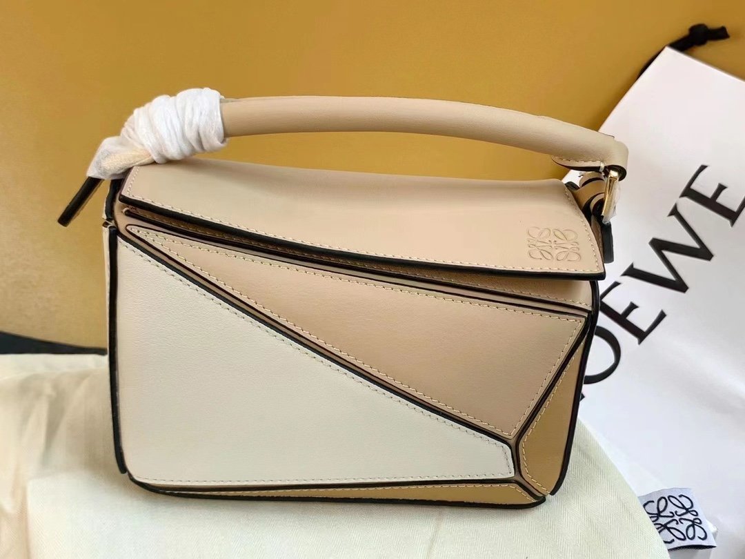 1000023499.jpg Loewe Mini Puzzle Bag - Image 1