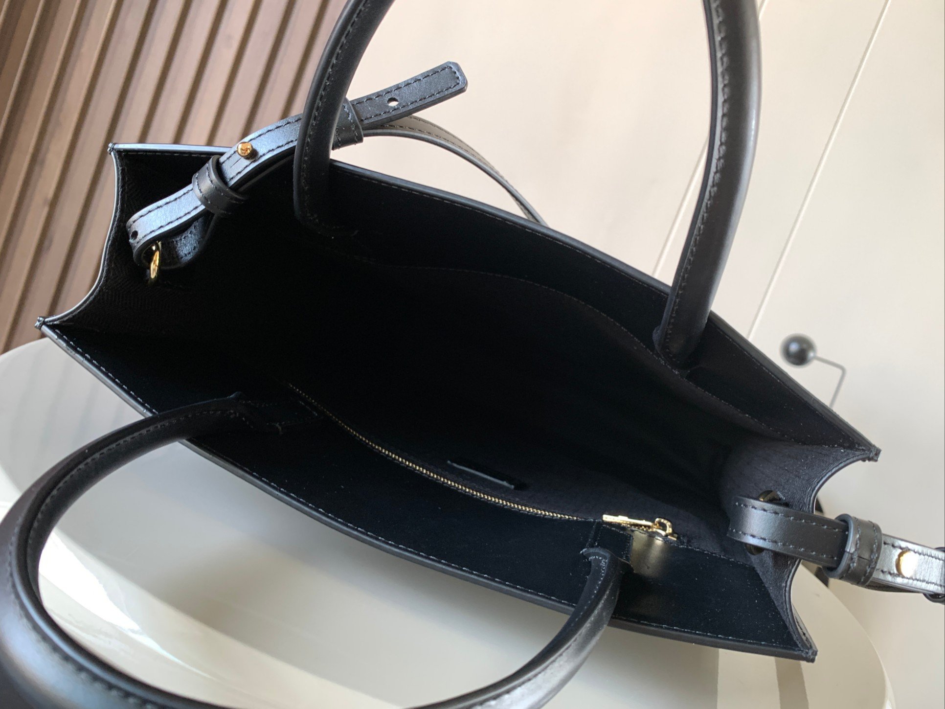 Loewe Standart A4 Tote Bag - Image 4