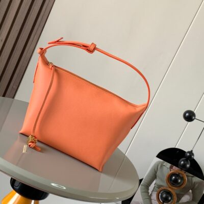 LoeweBento Cubi Handbag