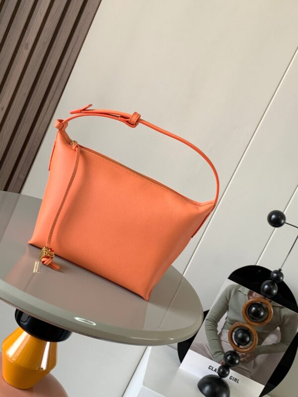 LoeweBento Cubi Handbag