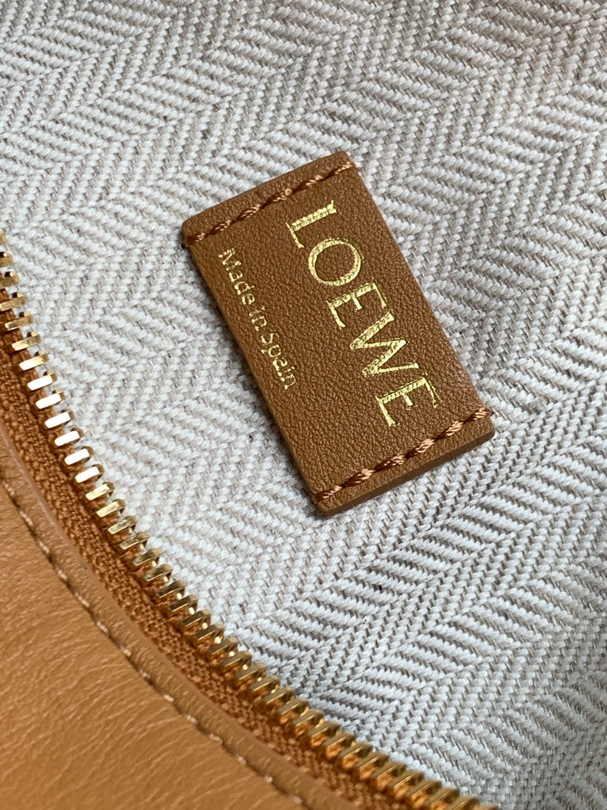 Loewe Bento Cubi Bag - Image 5