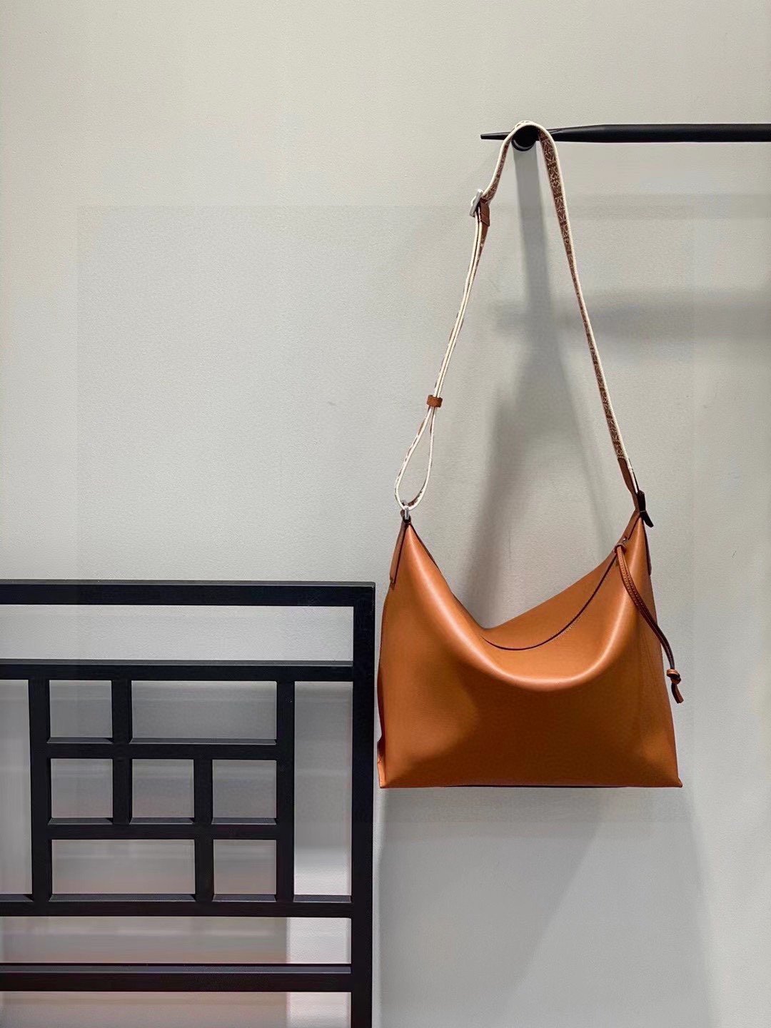 Loewe Large Cubi Bag - Image 3