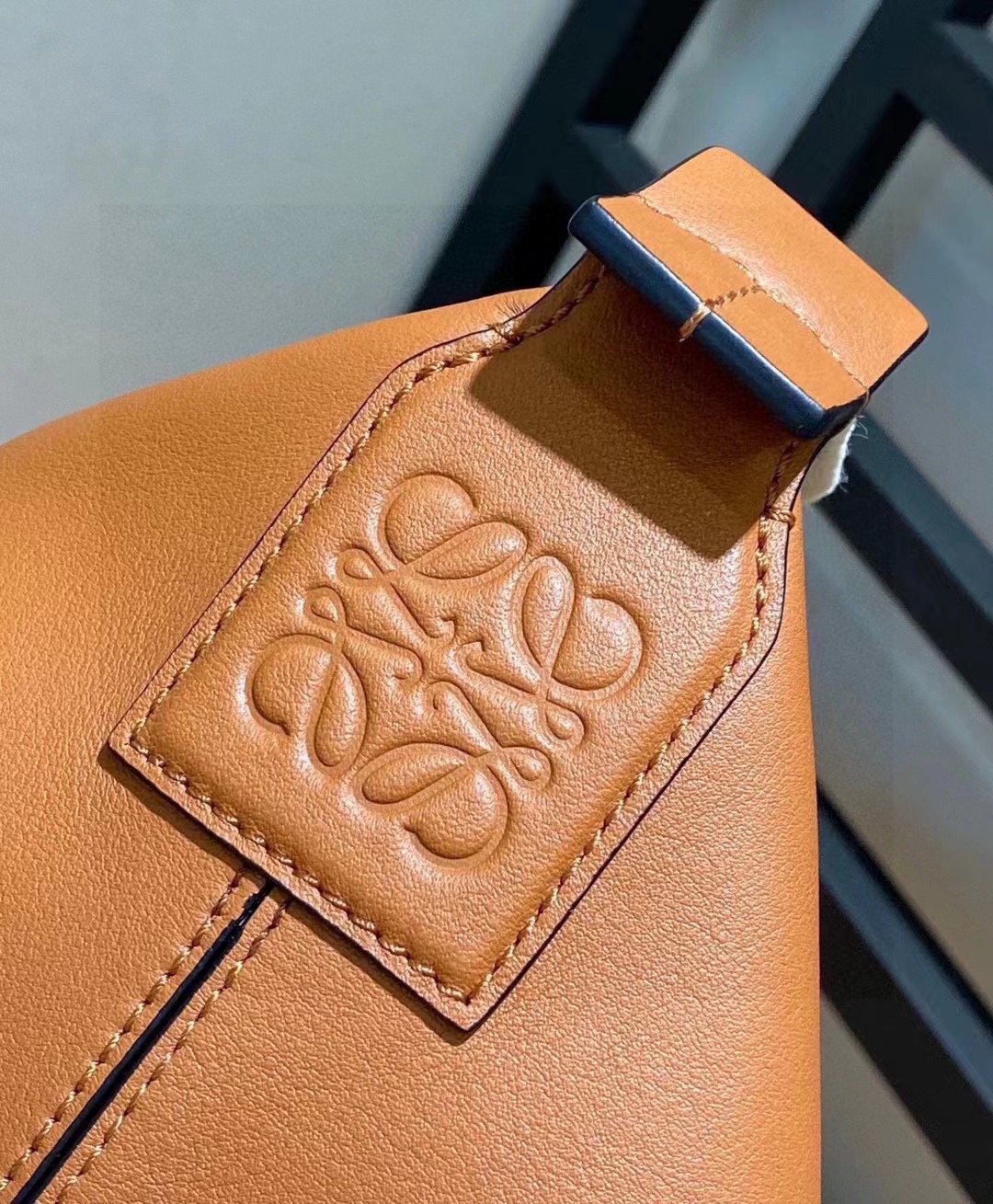 Loewe Large Cubi Bag - Image 7