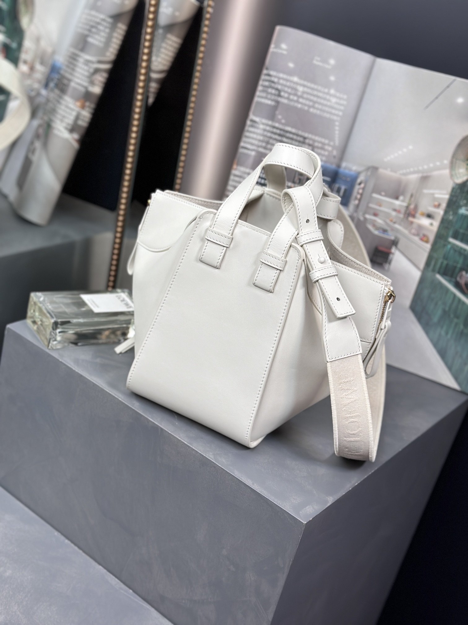 1000023920.jpg Loewe Hammock Handbag - Image 1