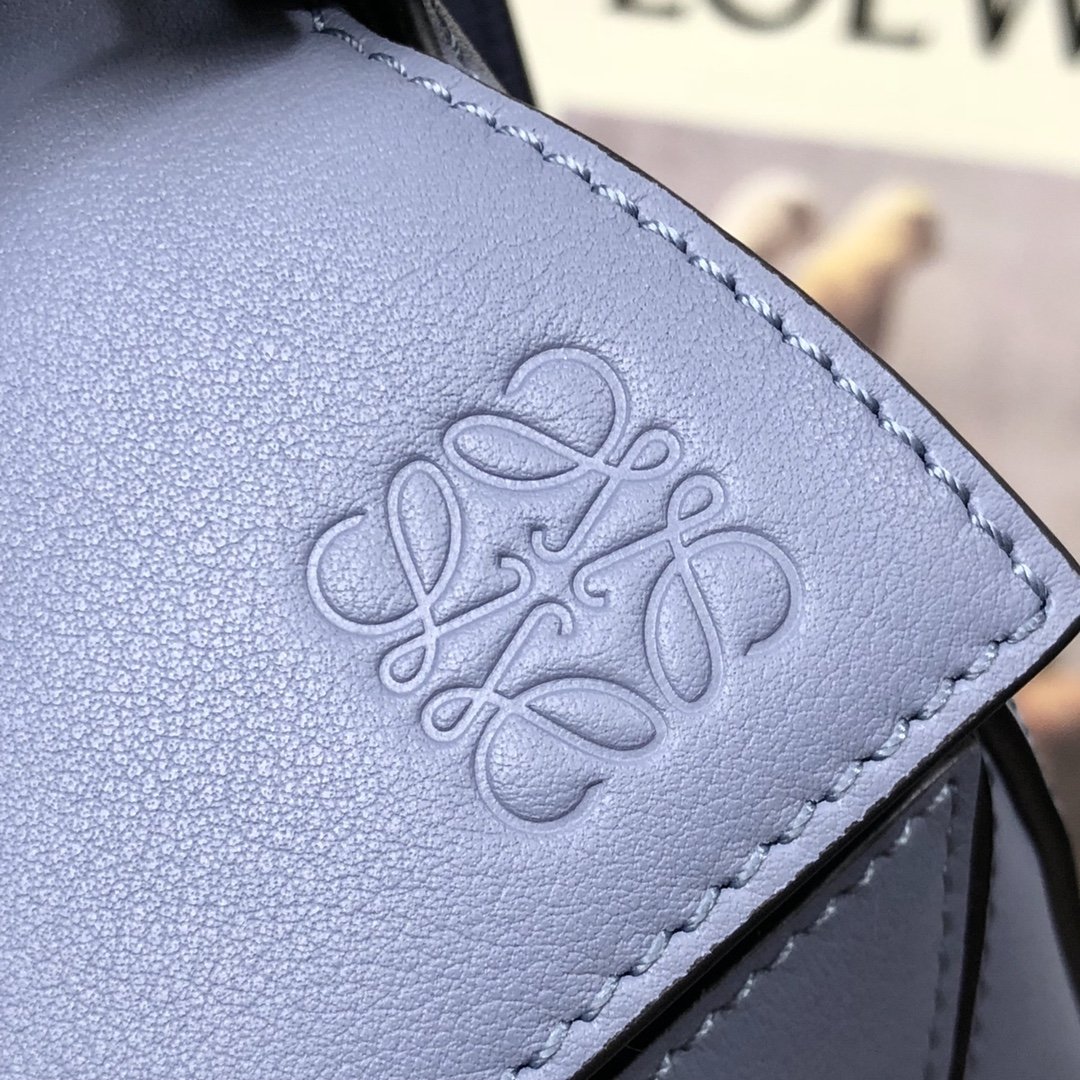 Loewe Classic Puzzle Geometric Small Handbag - Image 6