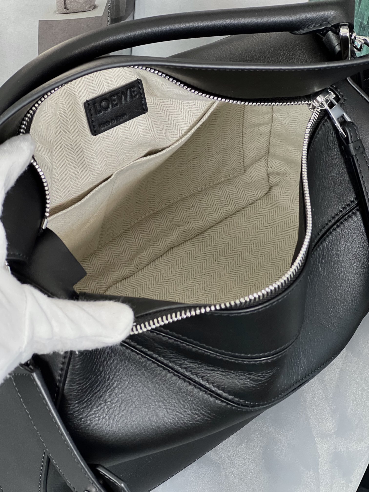 Loewe Classic Puzzle Medium Handbag - Image 8