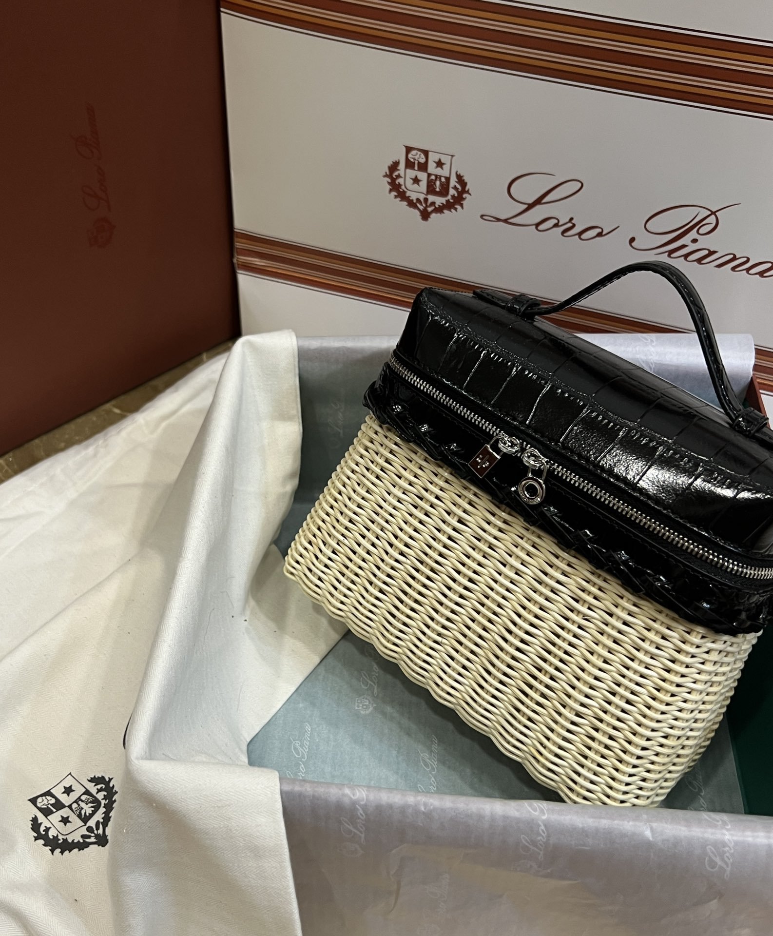 Loro Piana Extrapocket L19 Rattan Bag - Image 8