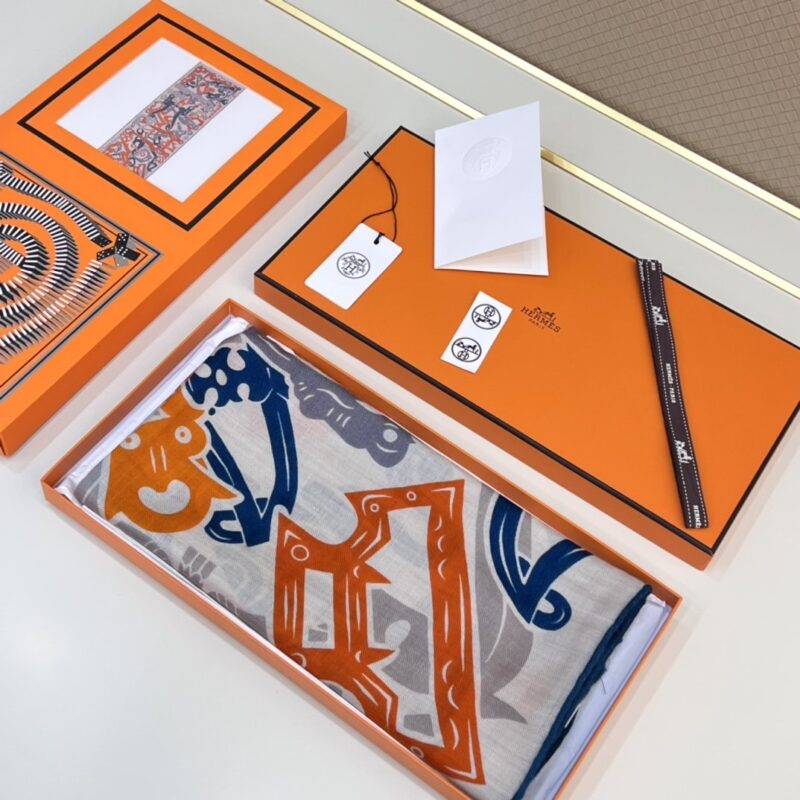 Hermes Love Horse Scarf 180x63cm 70% Cashmere 30% Silk