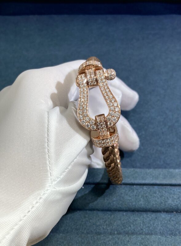 Large Diamond Horseshoe Clasp Bracelet,Rose Gold