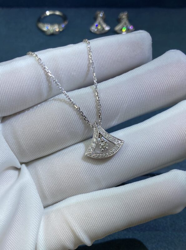 Cutout Skirt Necklace, White Gold