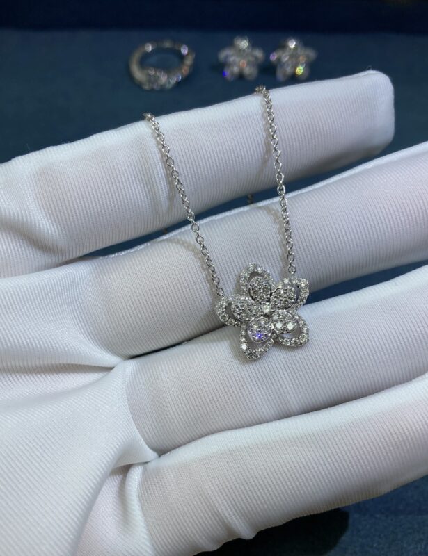 Graff necklace, white gold