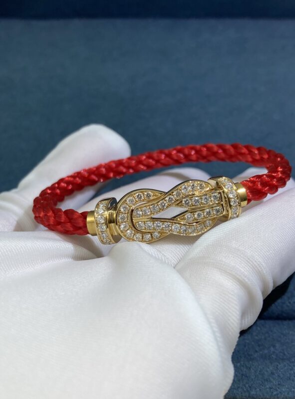 Fred’s Double 8 Full Diamond Horseshoe Buckle Bracelet, Gold