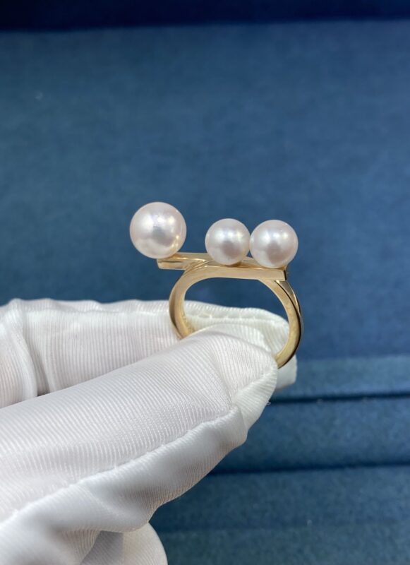 Tasaki Pearl ring, yellow gold