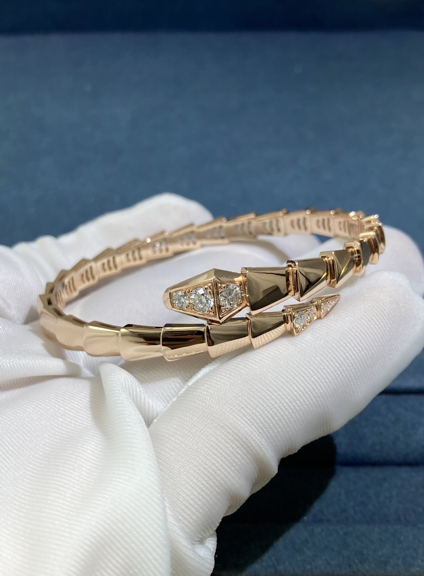 Bvlgary Diamond Head and Tail Snake Bracelet, Rose Gold - Image 3