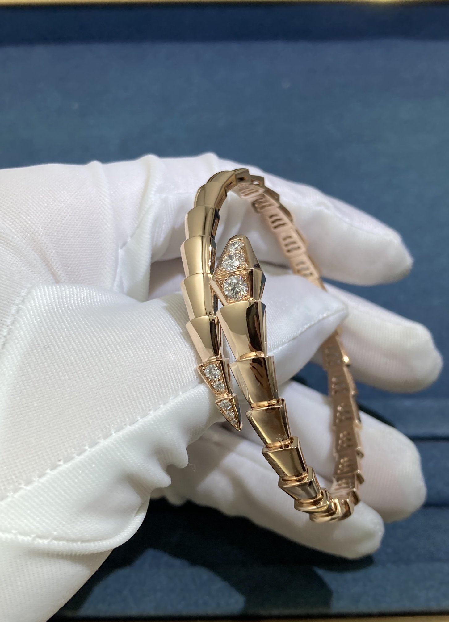 Bvlgary Diamond Head and Tail Snake Bracelet, Rose Gold - Image 2