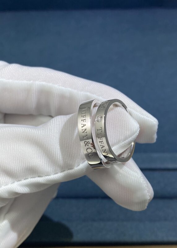 Tiffany logo pair ring, white gold