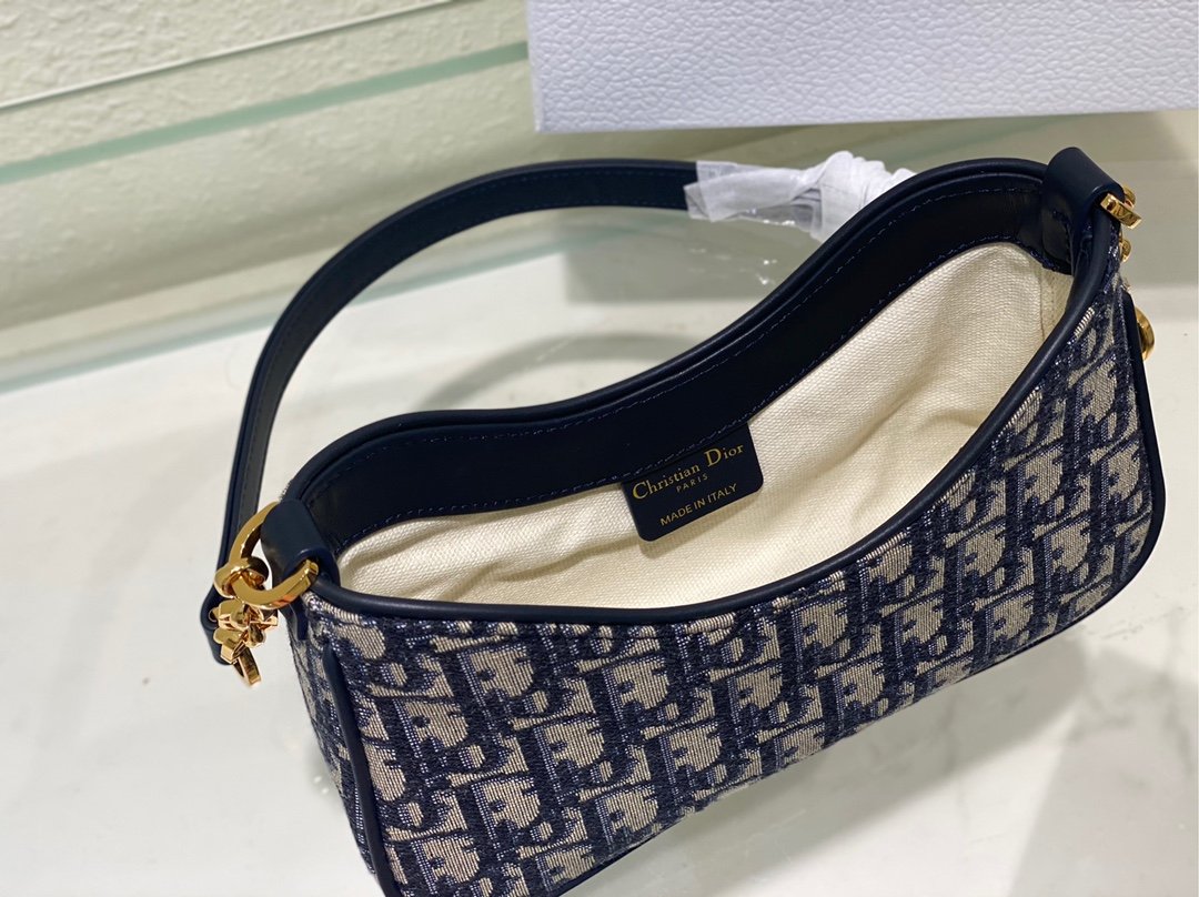 Dior Montaigne Hobo Avenue Mini Bag - Image 9