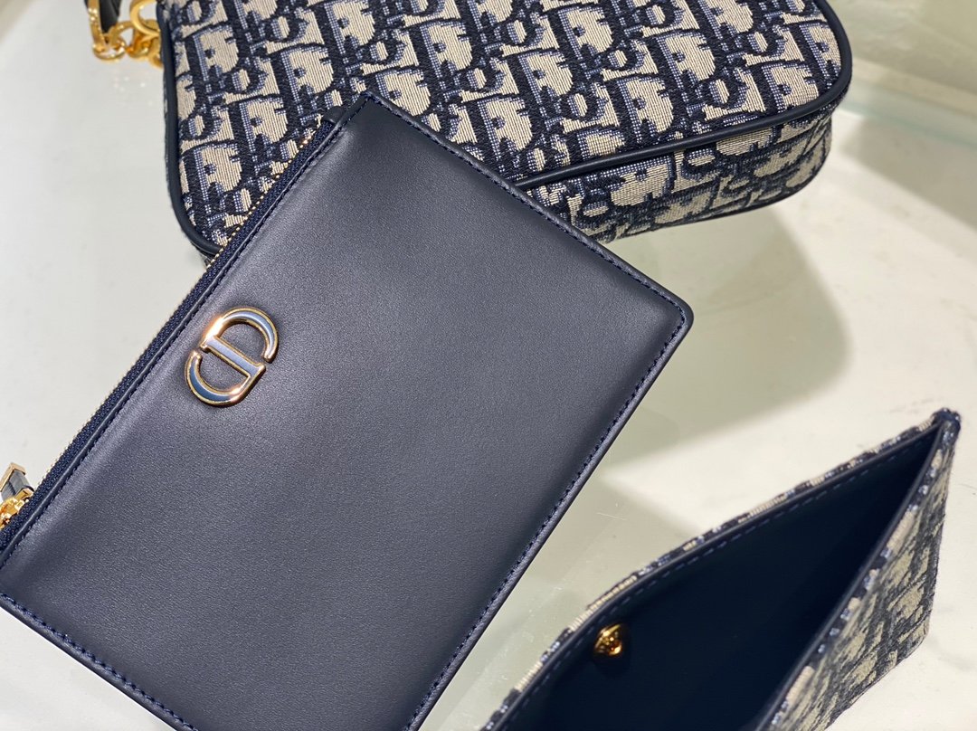 Dior Montaigne Hobo Avenue Mini Bag - Image 8