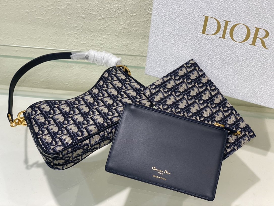 Dior Montaigne Hobo Avenue Mini Bag - Image 6