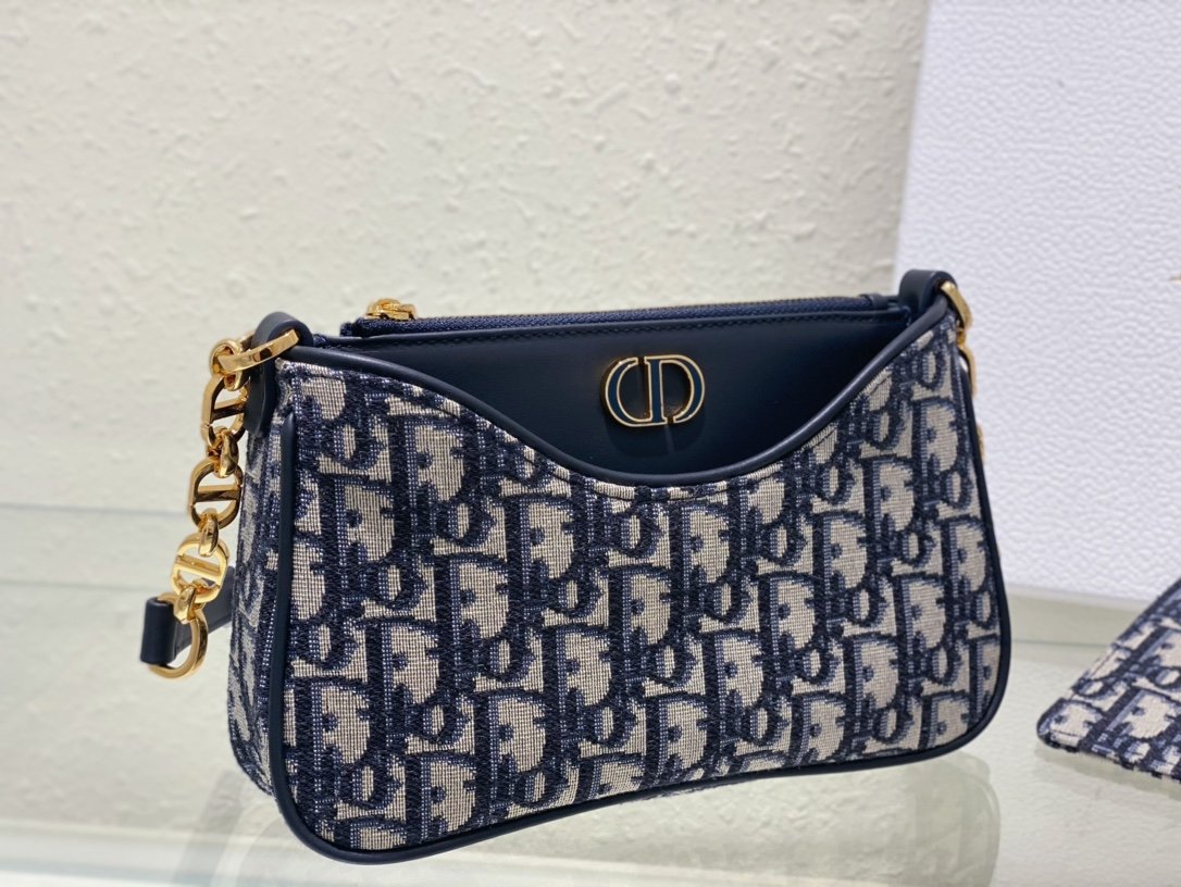 Dior Montaigne Hobo Avenue Mini Bag - Image 4