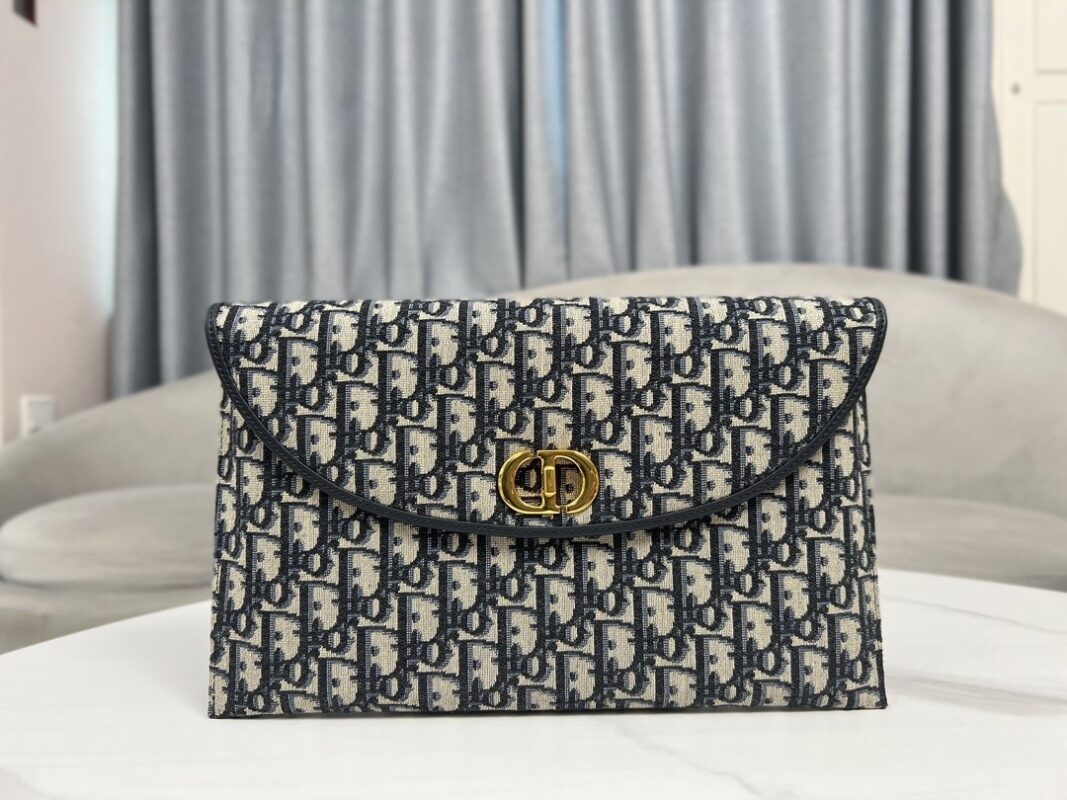 Dior Montaigne New Clutch Bag