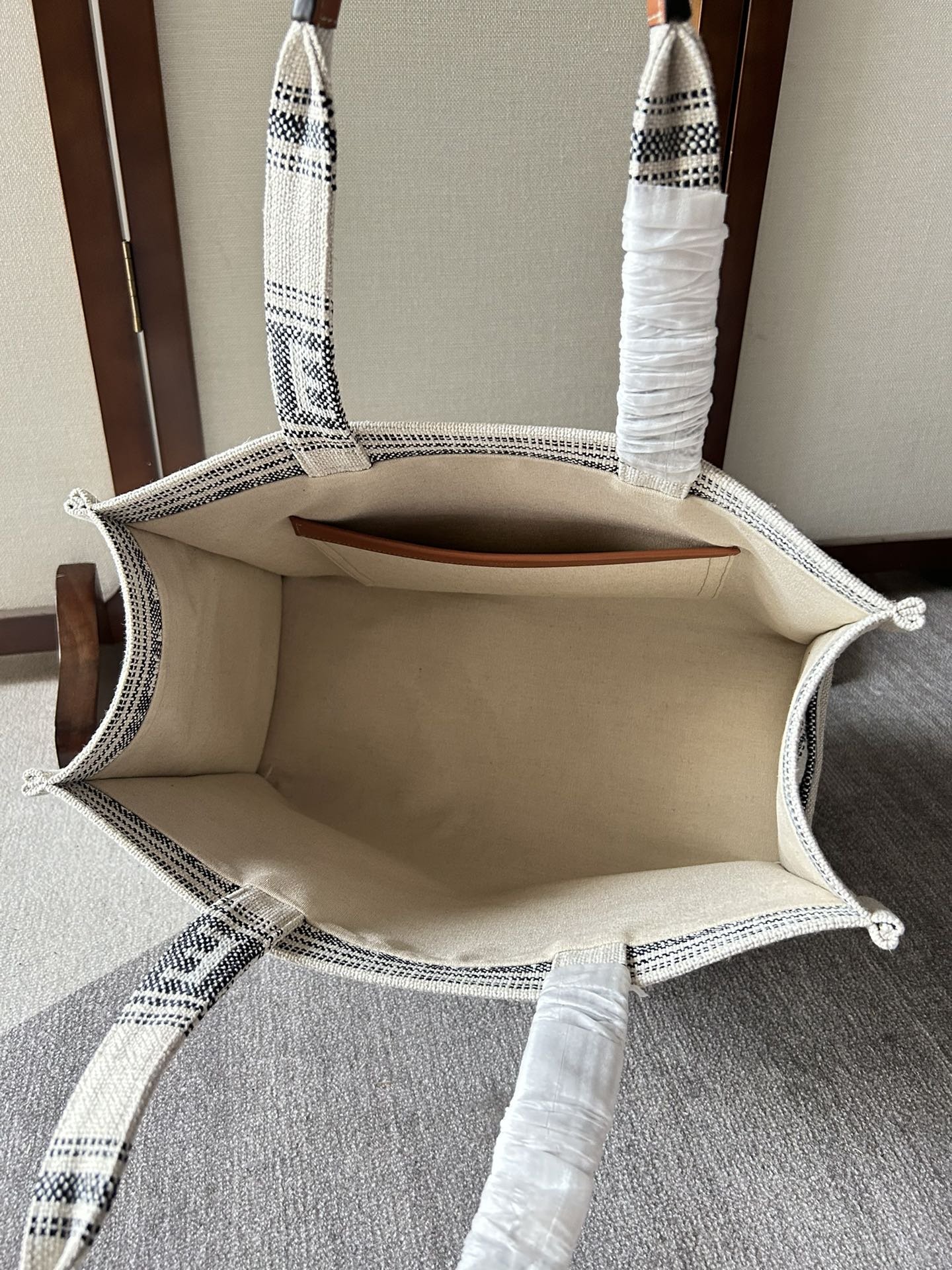 Celine Cabas Thais Large Bag - Image 2