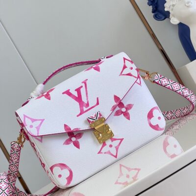 Louis Vuitton Pochette Metis Handbag