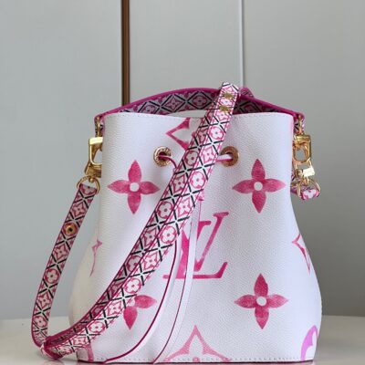 Louis Vuitton NeoNoé Bucket Bag