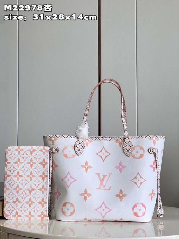 Louis Vuitton Neverfull Medium-sized Handbag