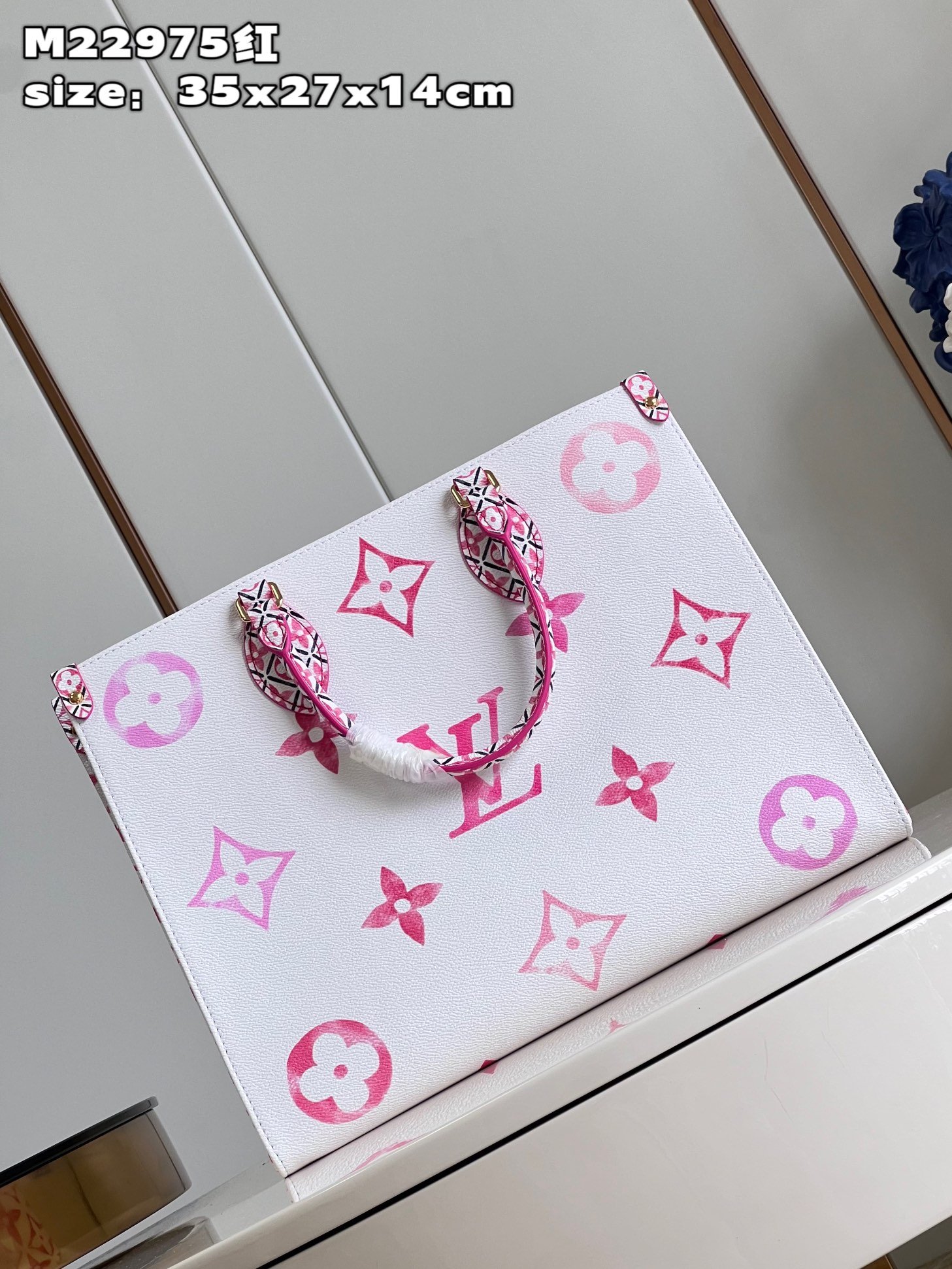 Louis Vuitton OnTheGo Medium Handbag - Image 3