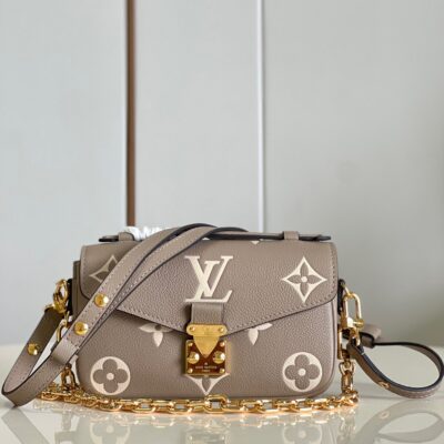 Louis Vuitton Pochette Métis East West Handbag