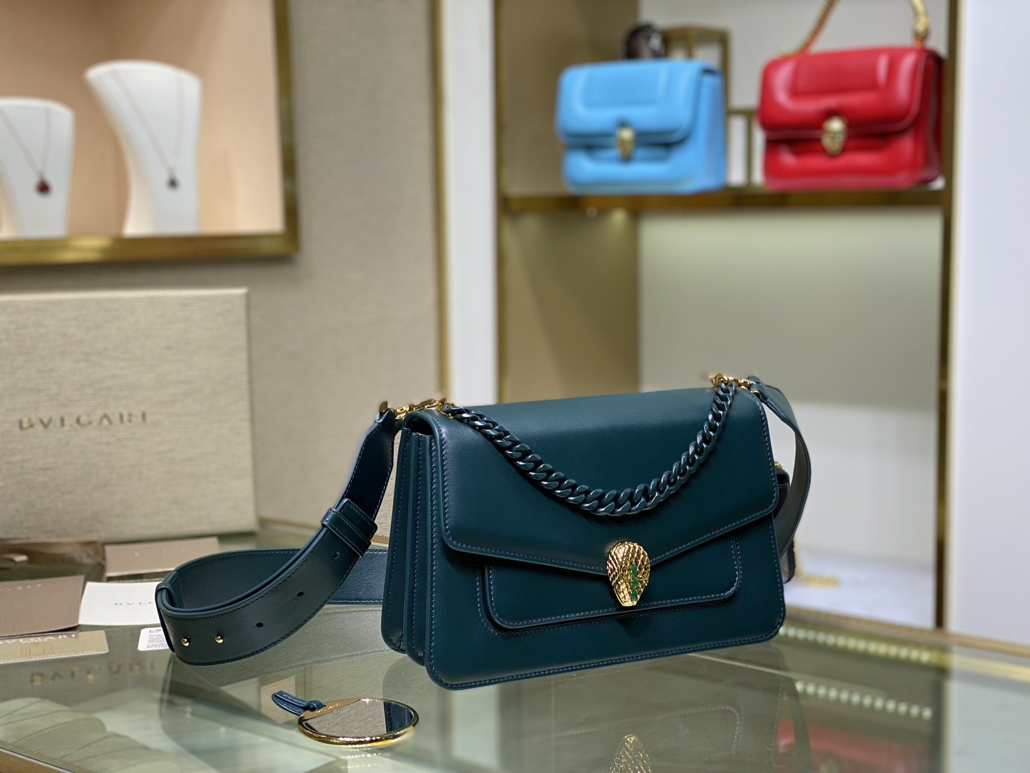 Bvlgary Serpenti Chain Bag - Image 4