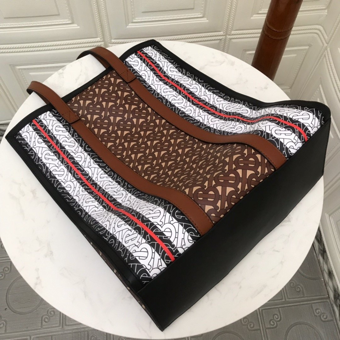 Burberry Tote Bag - Image 4