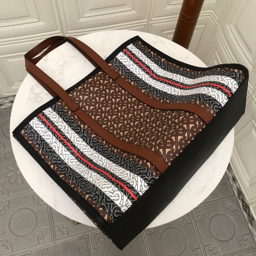 Burberry Tote Bag - Image 9
