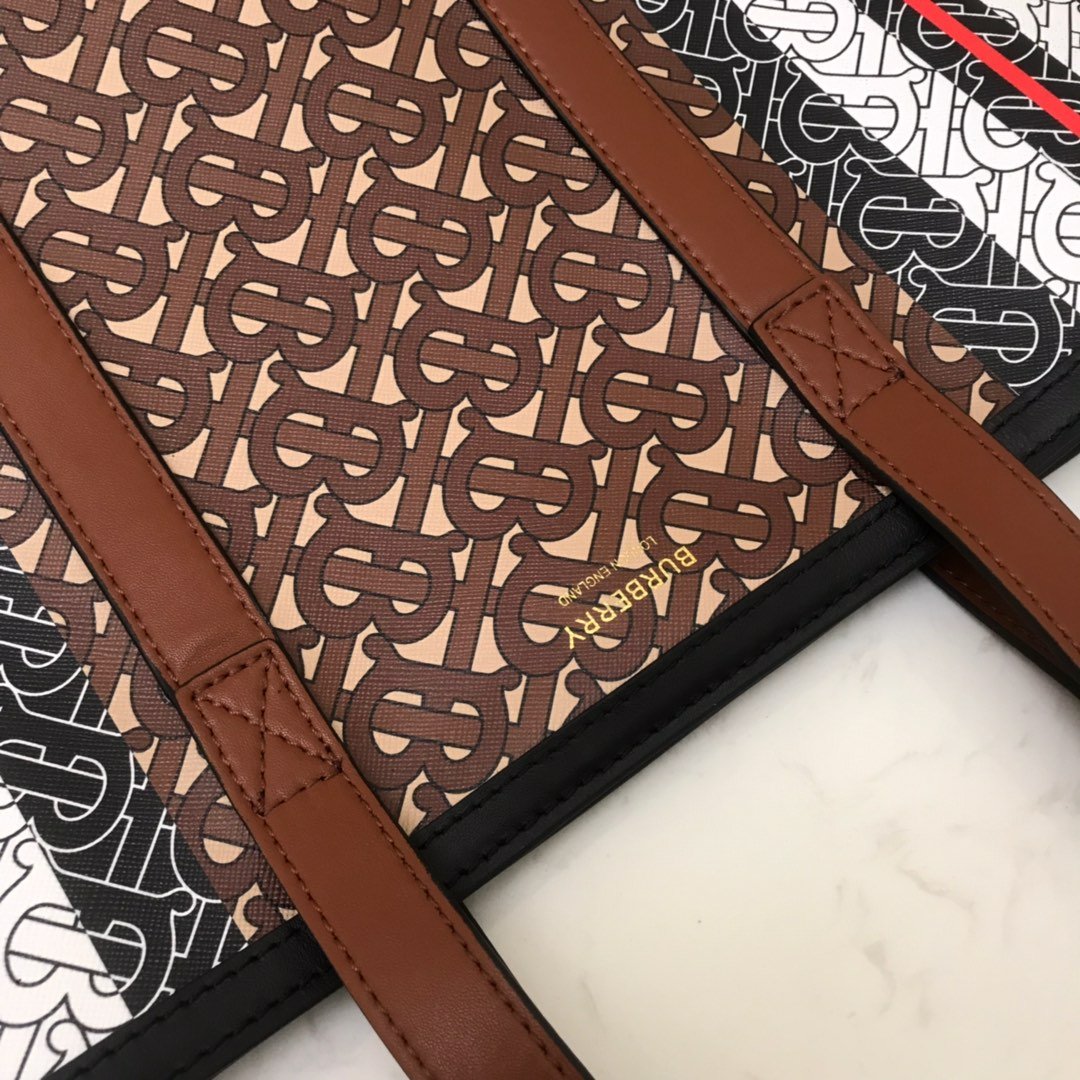 Burberry Tote Bag - Image 6