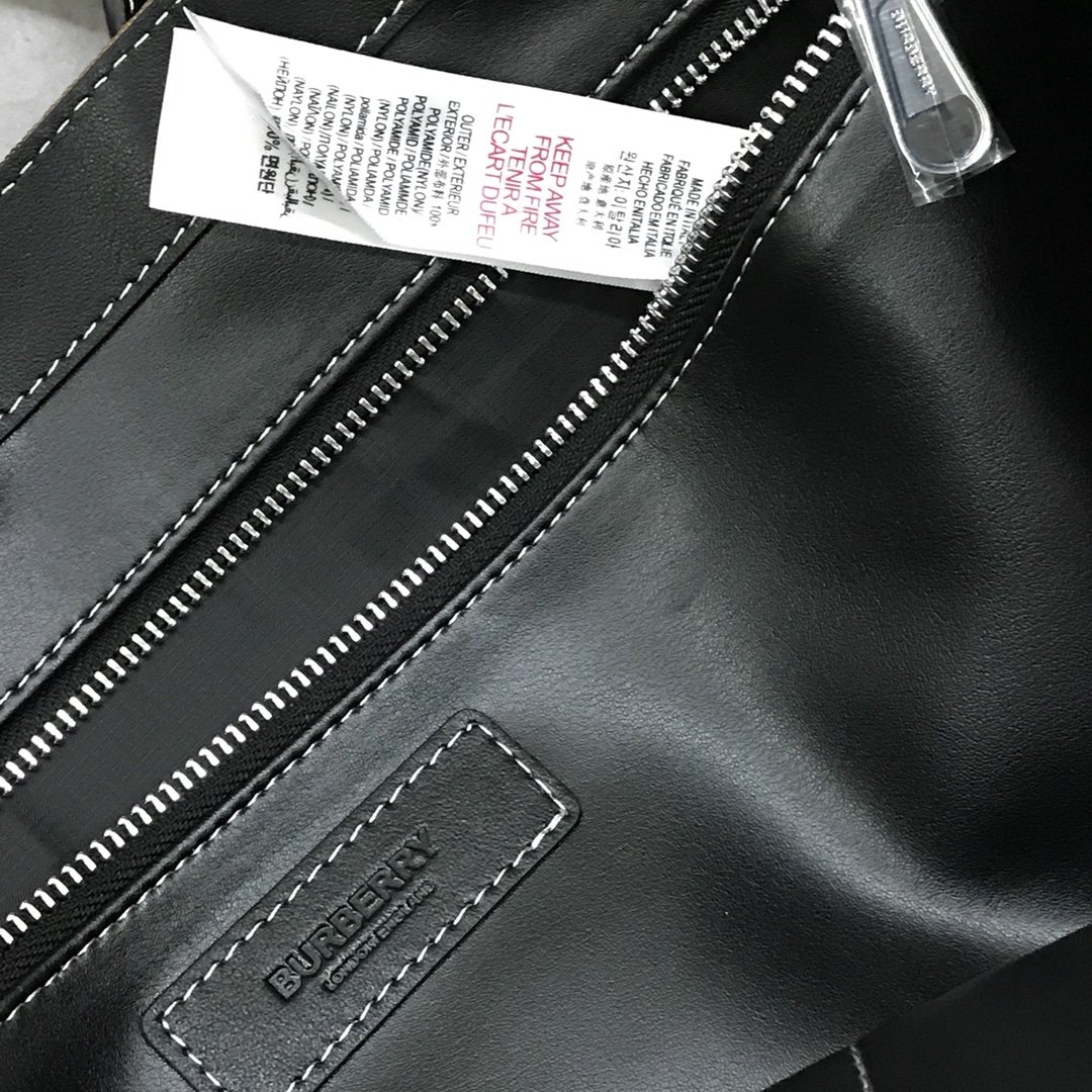 Burberry The Belt Tote Bag - Image 8