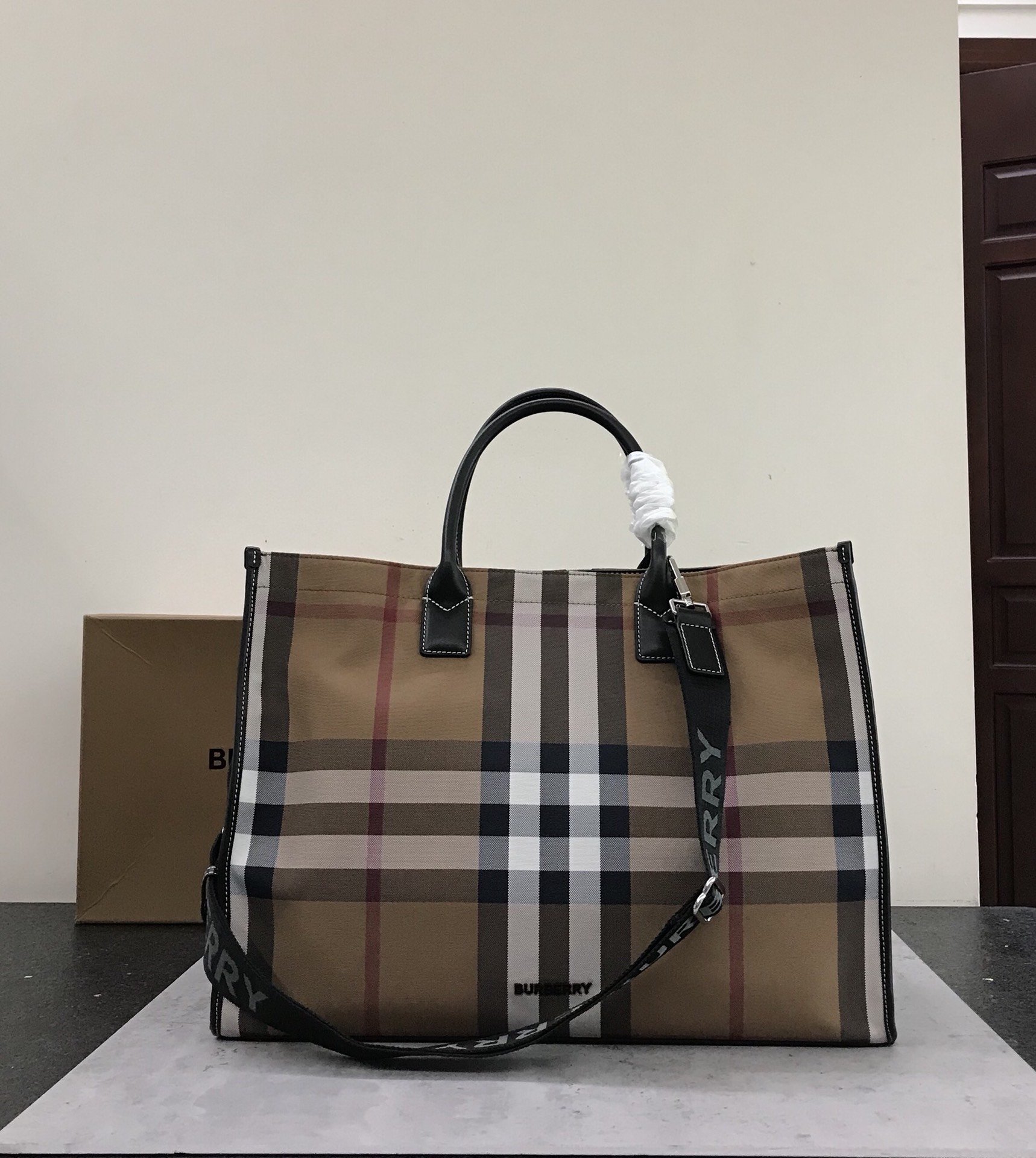 Burberry The Belt Tote Bag