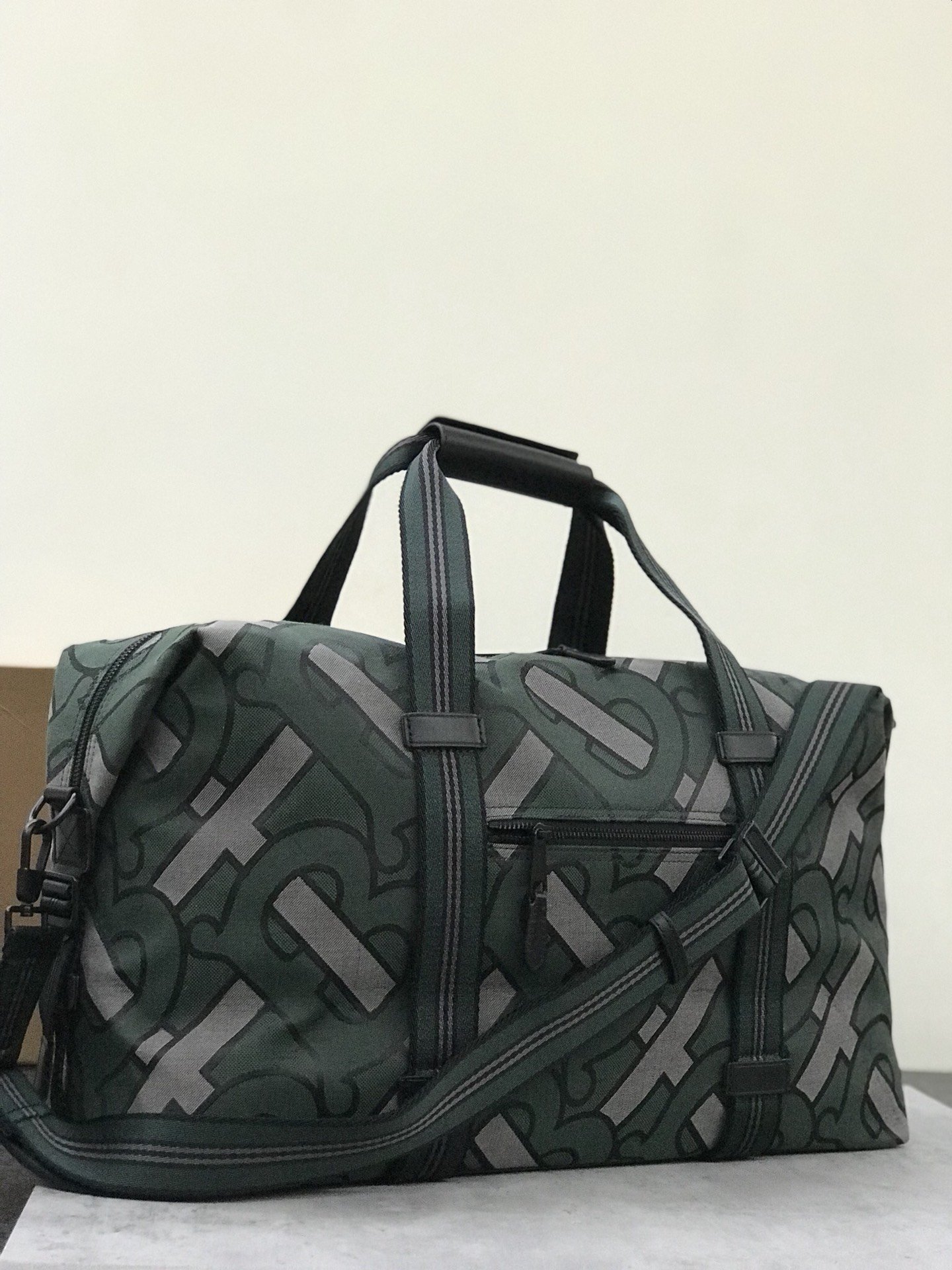 Burberry Travel Bag - Image 3