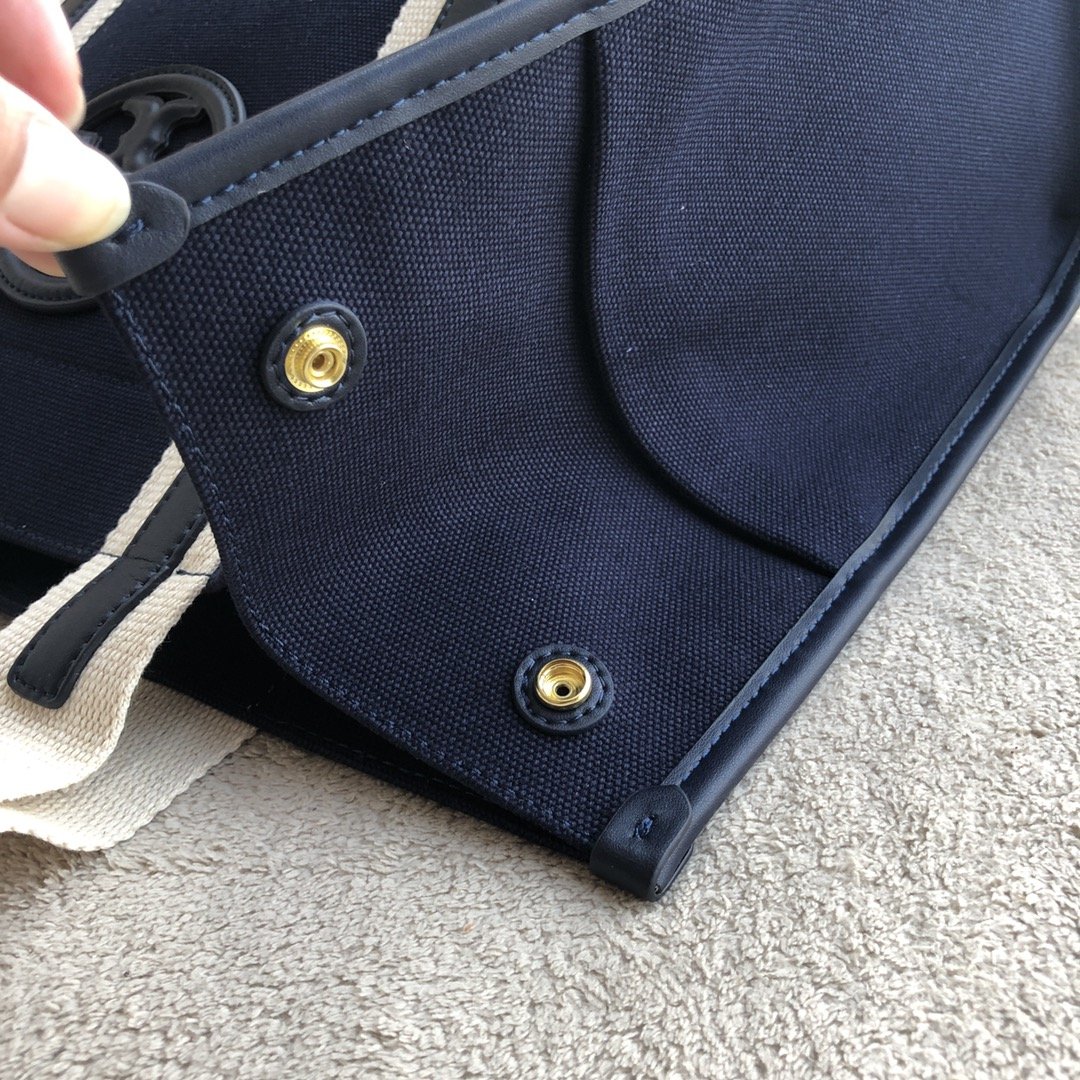 Tory Burch New Tote Bag - Image 9