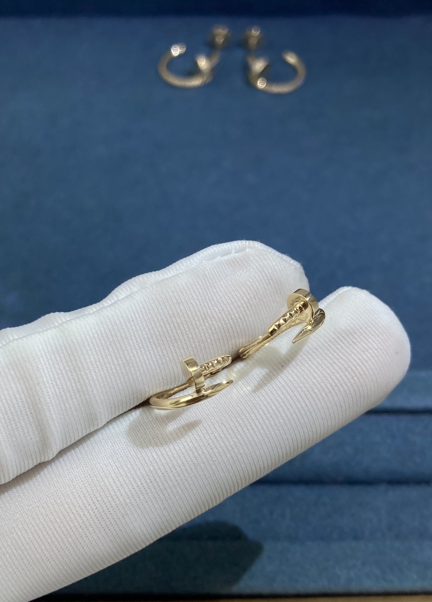 Cartier Stud Earrings Without Diamonds, Yellow Gold - Image 2