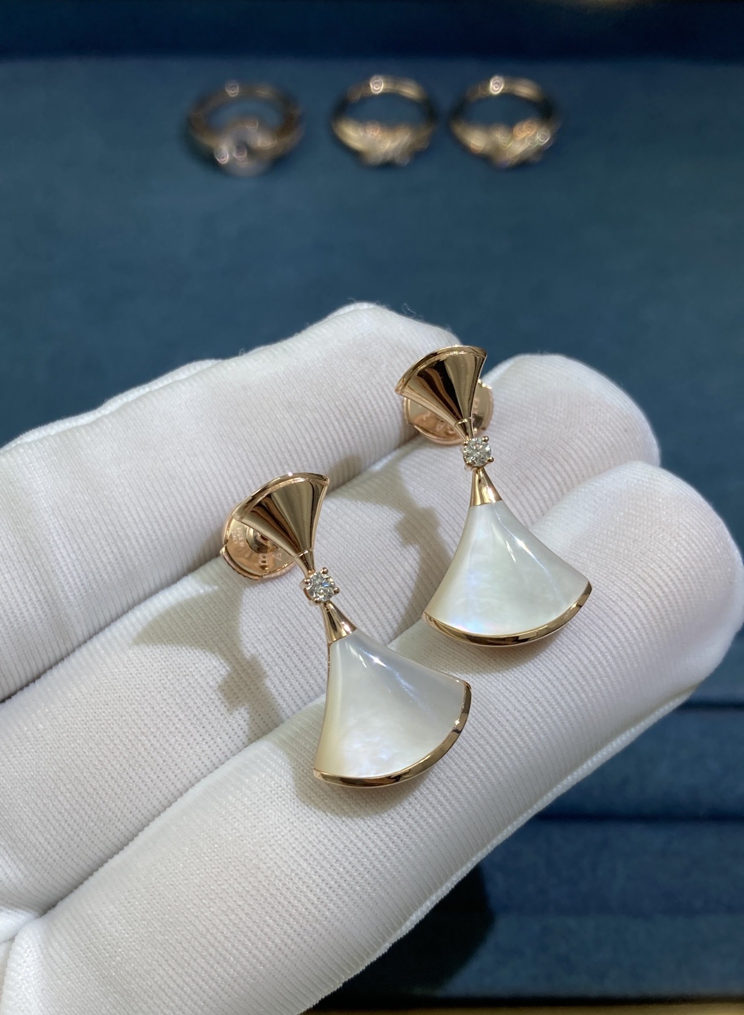 Bvlgary Double Scallop Skirt Stud Earrings, Rose Gold - Image 4