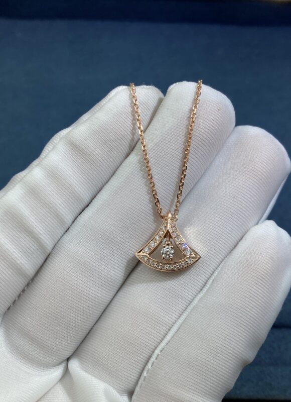 Cutout One Diamond Skirt Necklace, Rose Gold