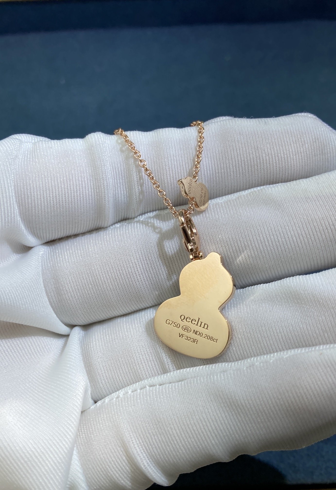 Qeelin Double Gourd Carnelian Necklace, Rose Gold - Image 4