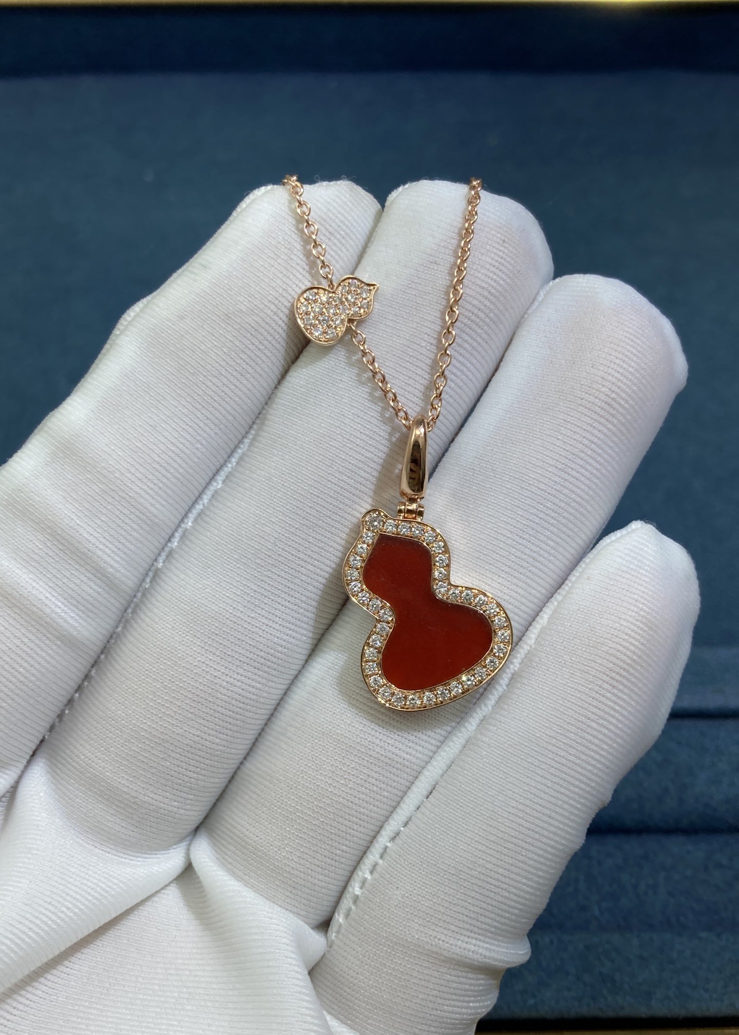 Qeelin Double Gourd Carnelian Necklace, Rose Gold - Image 2