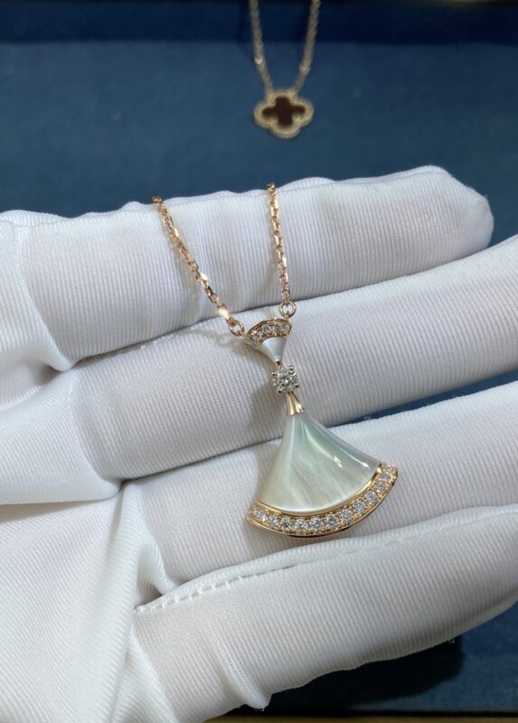 Bvlgary Double Scallop Skirt Necklace, Rose Gold