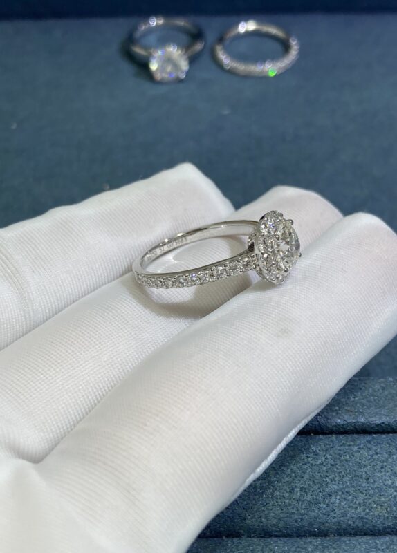 Graff diamond ring, white gold