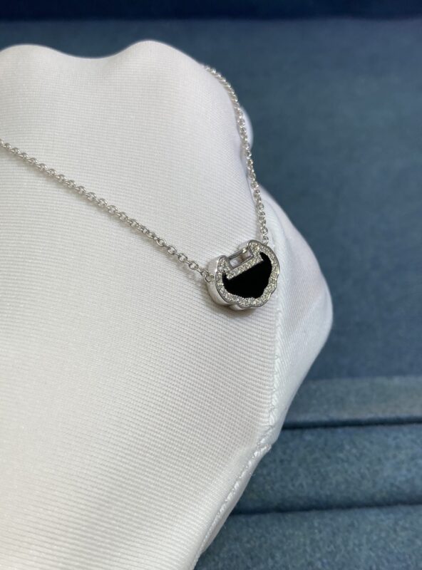 Qeelin Black Onyx Safety Lock Necklace, White Gold