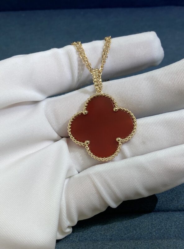 VCA Large Carnelian Clover Necklace, Yellow Gold