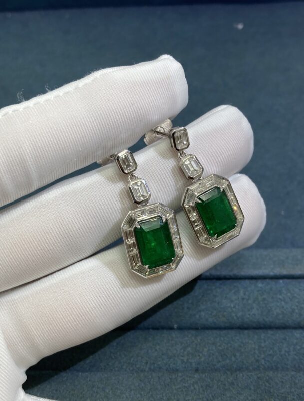 Emerald Stud Earrings, White Gold